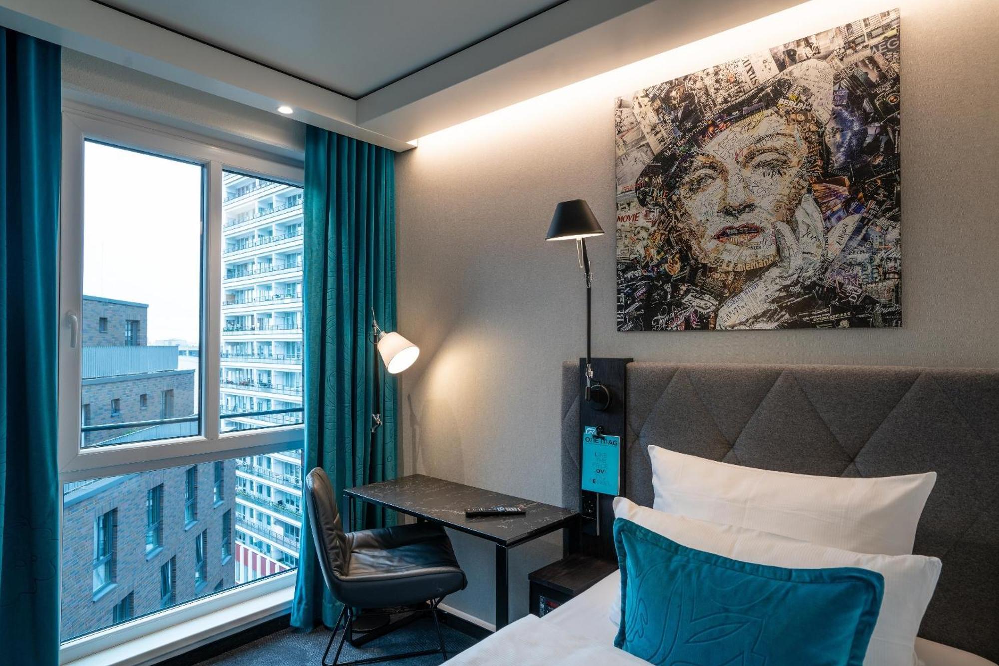 Motel One Berlin-Spittelmarkt Exterior photo
