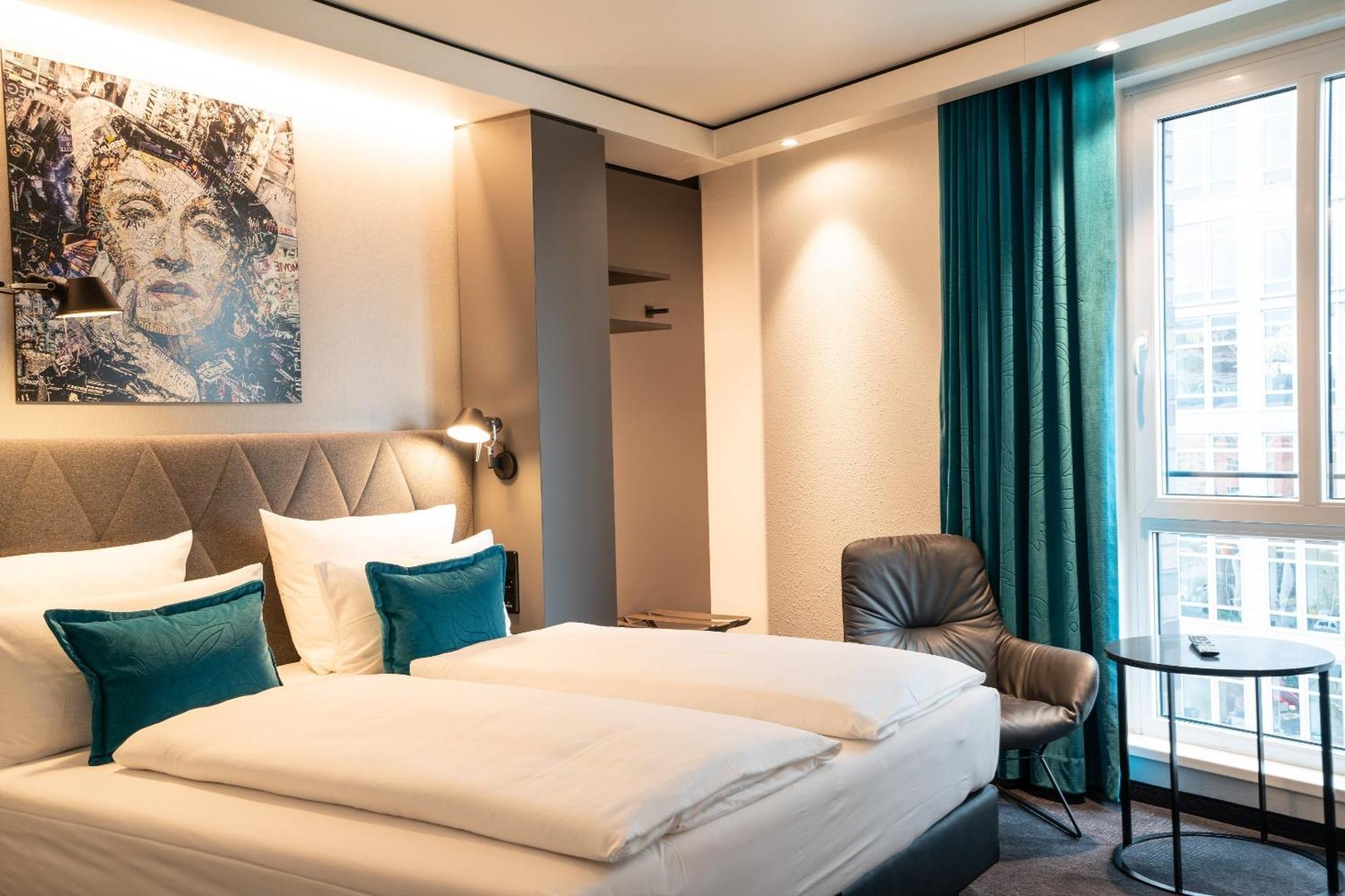 Motel One Berlin-Spittelmarkt Exterior photo