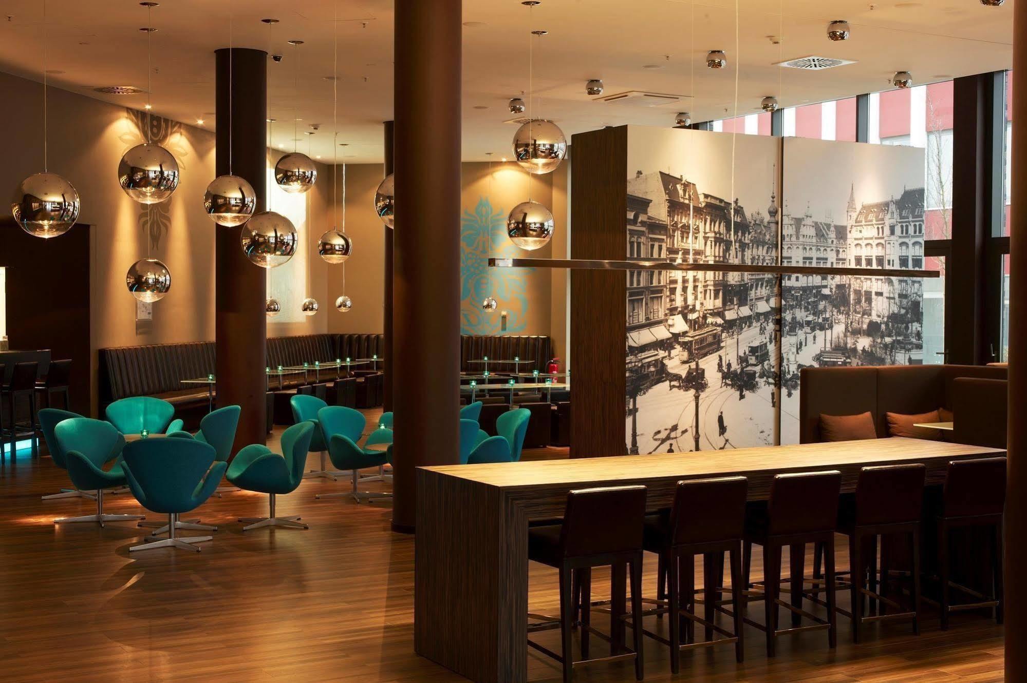 Motel One Berlin-Spittelmarkt Exterior photo